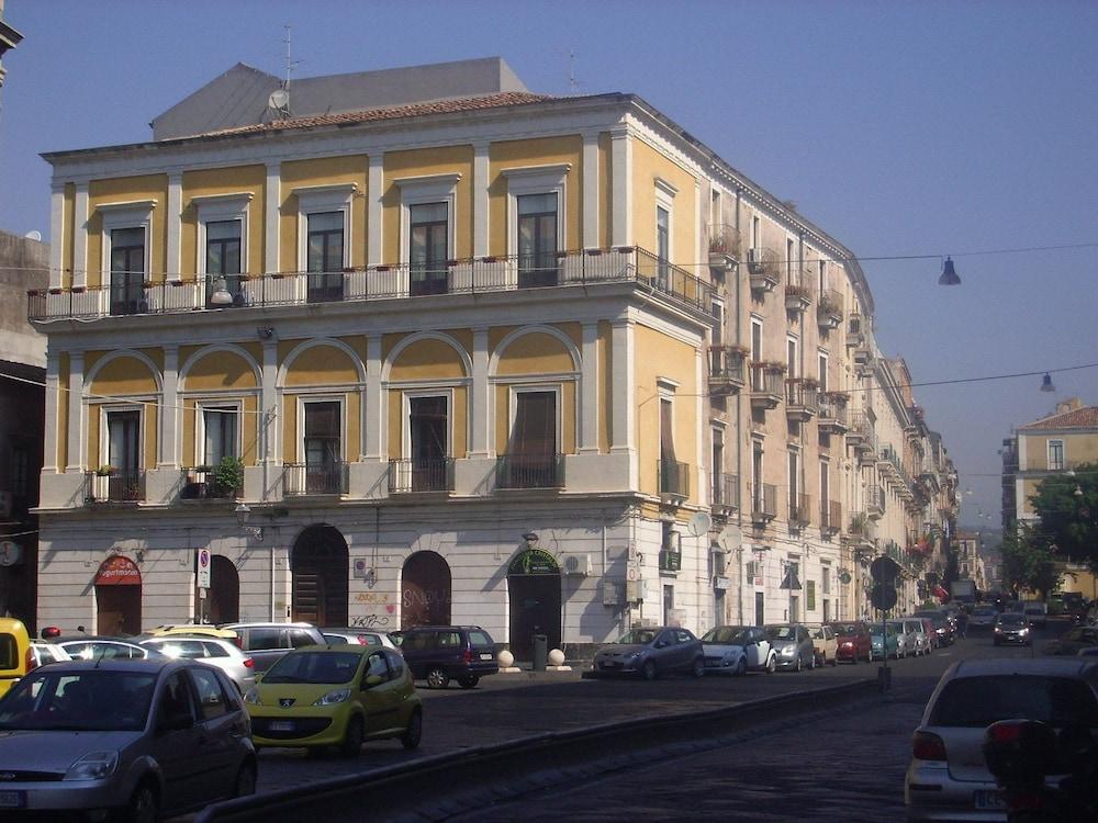B&B Al Teatro Massimo CTA Eksteriør bilde